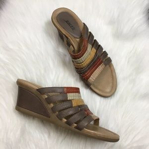 Earth Gardenia Strappy Wedge Sandals Size 9